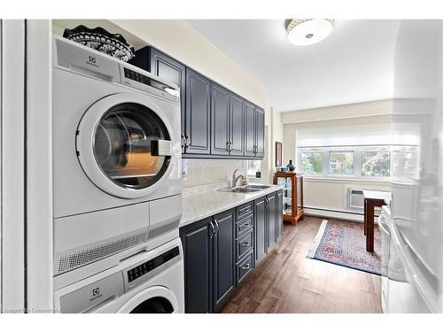 1-245 Bay Street S, Hamilton, ON - Indoor Photo Showing Laundry Room