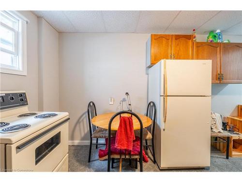 478 East Main Street, Welland, ON - Indoor Photo Showing Kitchen