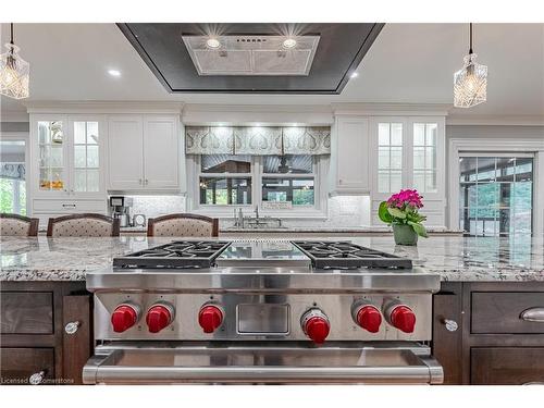 3867 Quarry Road Road, Beamsville, ON - Indoor Photo Showing Kitchen