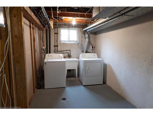 63-77 Tindale Court, Hamilton, ON - Indoor Photo Showing Laundry Room