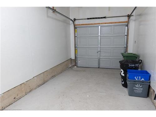 63-77 Tindale Court, Hamilton, ON - Indoor Photo Showing Garage