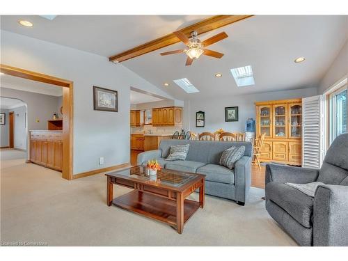 67 Galbraith Drive, Stoney Creek, ON - Indoor Photo Showing Living Room