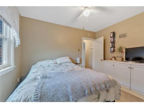 67 Galbraith Drive, Stoney Creek, ON - Indoor Photo Showing Bedroom