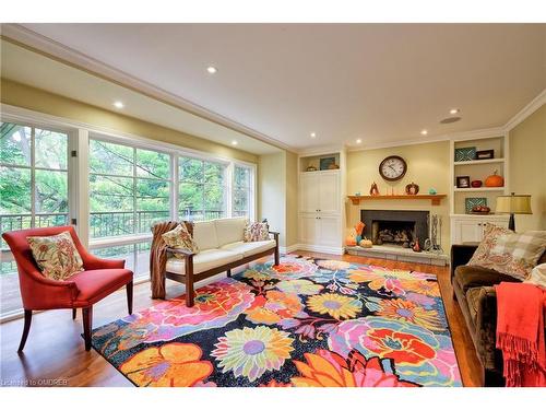 152 Cavendish Court, Oakville, ON - Indoor Photo Showing Living Room With Fireplace