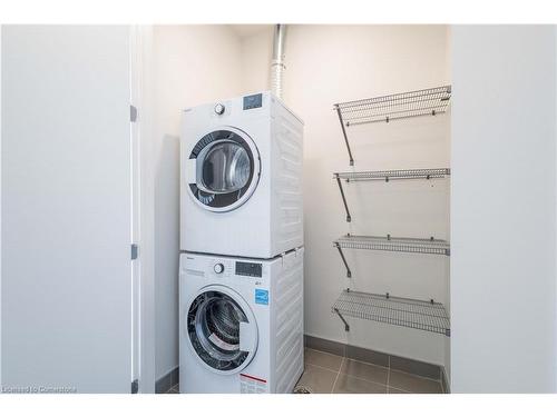 52 Windward Drive, Grimsby, ON - Indoor Photo Showing Laundry Room