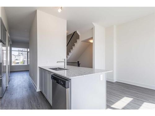 52 Windward Drive, Grimsby, ON - Indoor Photo Showing Kitchen With Double Sink