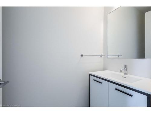 52 Windward Drive, Grimsby, ON - Indoor Photo Showing Bathroom