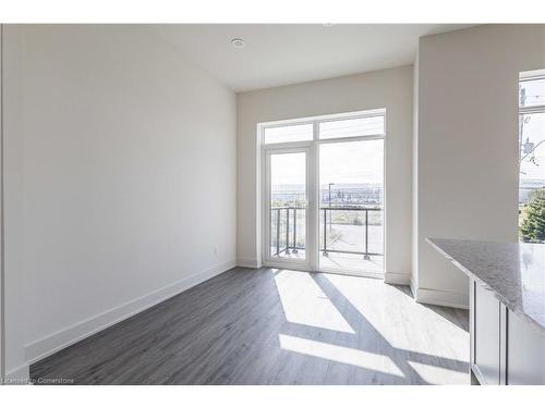 52 Windward Drive, Grimsby, ON - Indoor Photo Showing Other Room