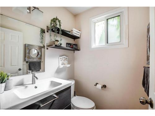 1098 Stephenson Drive, Burlington, ON - Indoor Photo Showing Bathroom