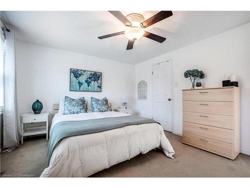 1098 Stephenson Drive, Burlington, ON - Indoor Photo Showing Bedroom