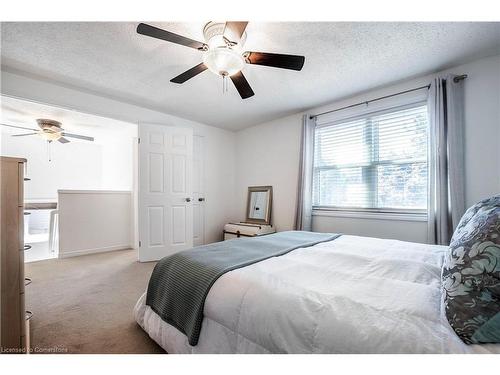 1098 Stephenson Drive, Burlington, ON - Indoor Photo Showing Bedroom