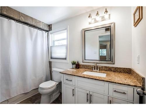 1098 Stephenson Drive, Burlington, ON - Indoor Photo Showing Bathroom