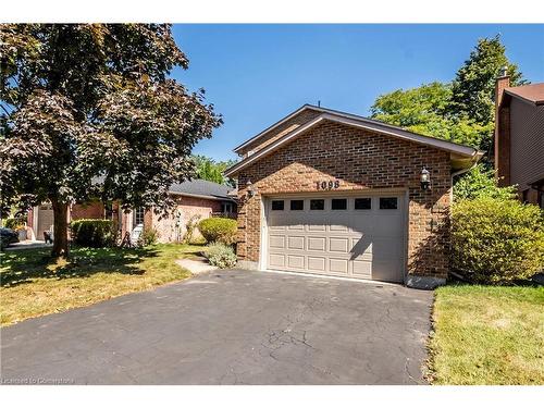 1098 Stephenson Drive, Burlington, ON - Outdoor