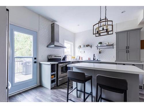 64 Lorne Avenue, Hamilton, ON - Indoor Photo Showing Kitchen With Upgraded Kitchen