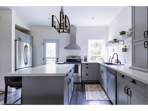 64 Lorne Avenue, Hamilton, ON - Indoor Photo Showing Kitchen With Upgraded Kitchen