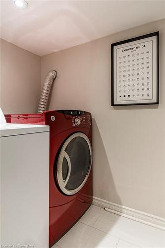 64 Lorne Avenue, Hamilton, ON - Indoor Photo Showing Laundry Room