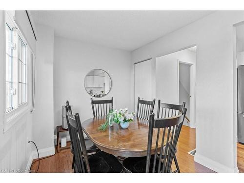 4-241 Limeridge Road W, Hamilton, ON - Indoor Photo Showing Dining Room