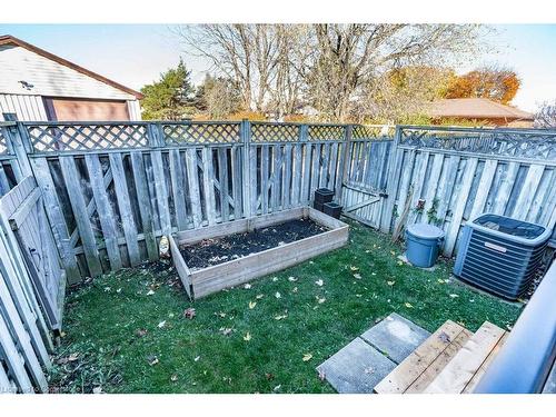 4-241 Limeridge Road W, Hamilton, ON - Outdoor