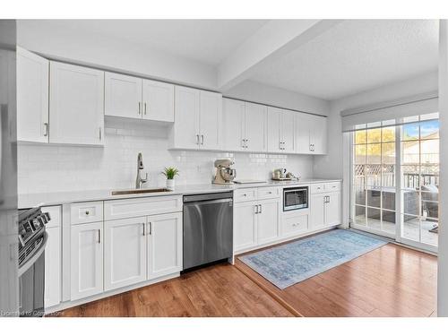 4-241 Limeridge Road W, Hamilton, ON - Indoor Photo Showing Kitchen With Stainless Steel Kitchen