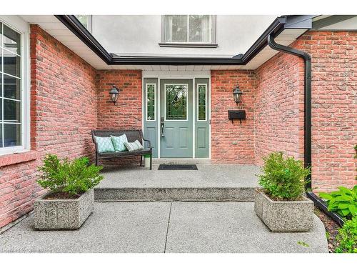 2159 Belgrave Court, Burlington, ON - Outdoor With Exterior