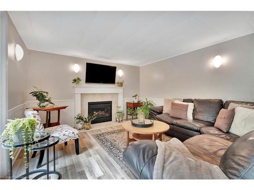 362 Lynden Road, Lynden, ON - Indoor Photo Showing Living Room With Fireplace