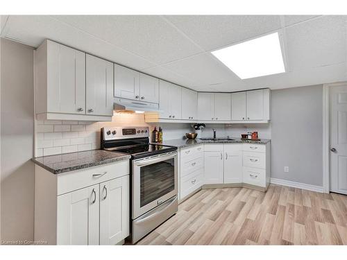 362 Lynden Road, Lynden, ON - Indoor Photo Showing Kitchen