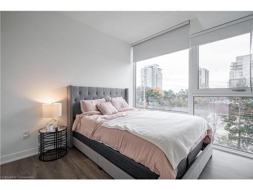 309-28 Ann Street, Mississauga, ON - Indoor Photo Showing Bedroom