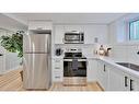 Lower-5 Sunning Hill Avenue, Hamilton, ON  - Indoor Photo Showing Kitchen With Upgraded Kitchen 