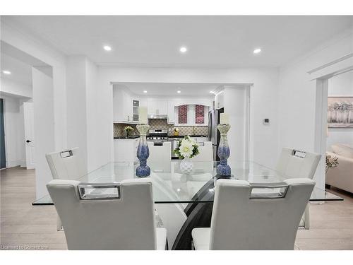 222 Province Street S, Hamilton, ON - Indoor Photo Showing Dining Room