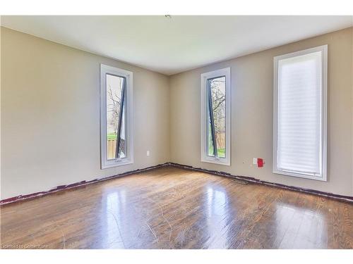 433 Middletown Road, Flamborough, ON - Indoor Photo Showing Other Room