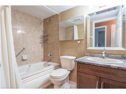 104-99 Donn Avenue, Stoney Creek, ON - Indoor Photo Showing Bathroom