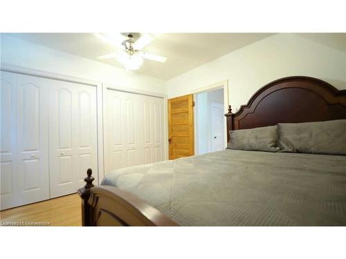 6398 Orchard Avenue, Niagara Falls, ON - Indoor Photo Showing Bedroom