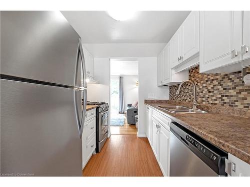 4-476 Grey Street, Brantford, ON - Indoor Photo Showing Kitchen With Double Sink With Upgraded Kitchen