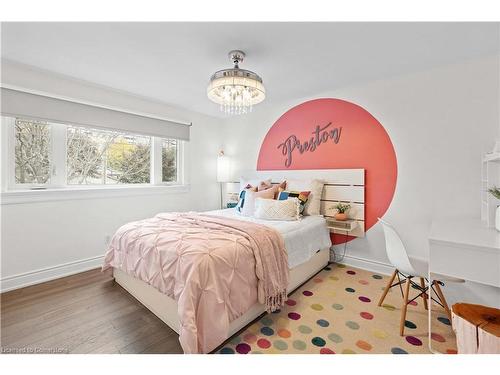 1432 Olga Drive, Burlington, ON - Indoor Photo Showing Bedroom