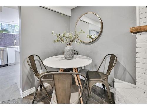 172 Hanover Place, Hamilton, ON - Indoor Photo Showing Dining Room