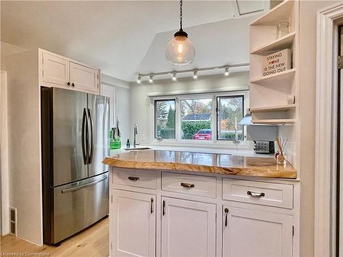 44 Firelane 11A Road, Niagara-On-The-Lake, ON - Indoor Photo Showing Kitchen