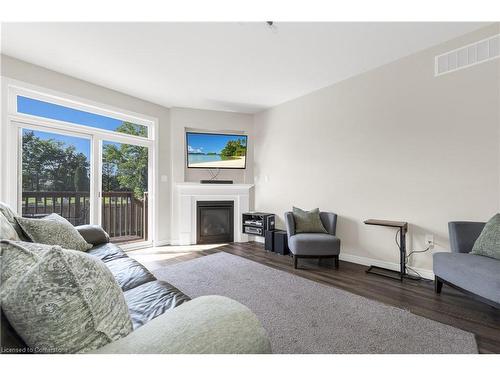 49 Dennis Drive, Smithville, ON - Indoor Photo Showing Living Room With Fireplace