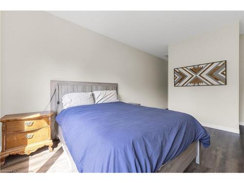 49 Dennis Drive, Smithville, ON - Indoor Photo Showing Bedroom