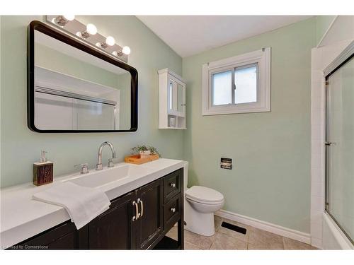 191 Limpert Avenue, Cambridge, ON - Indoor Photo Showing Bathroom