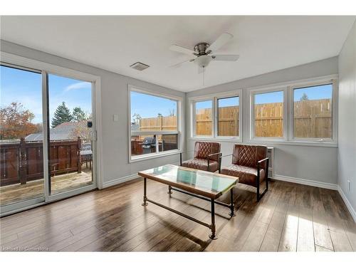 191 Limpert Avenue, Cambridge, ON - Indoor Photo Showing Living Room