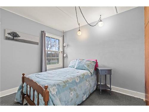 429 St. John'S Road E, Simcoe, ON - Indoor Photo Showing Bedroom