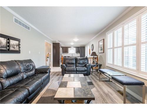 41 Jamieson Drive, Caledonia, ON - Indoor Photo Showing Living Room