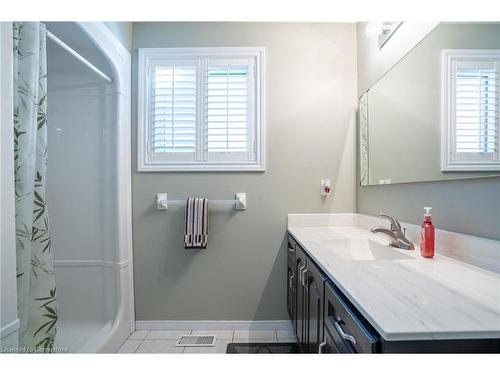 41 Jamieson Drive, Caledonia, ON - Indoor Photo Showing Bathroom