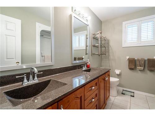 41 Jamieson Drive, Caledonia, ON - Indoor Photo Showing Bathroom