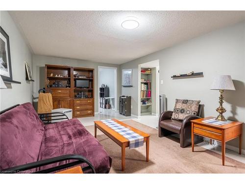 41 Jamieson Drive, Caledonia, ON - Indoor Photo Showing Living Room