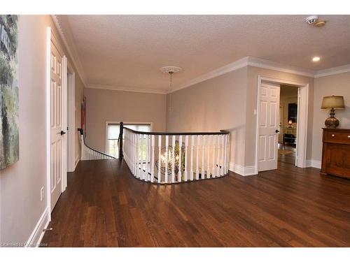 2147 Berwick Drive, Burlington, ON - Indoor Photo Showing Other Room