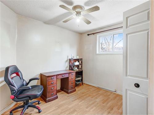 20 Glen Eden Court, Hamilton, ON - Indoor Photo Showing Other Room