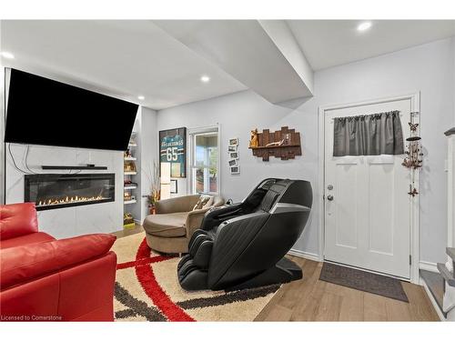 55 Albert Street W, Thorold, ON - Indoor Photo Showing Living Room With Fireplace