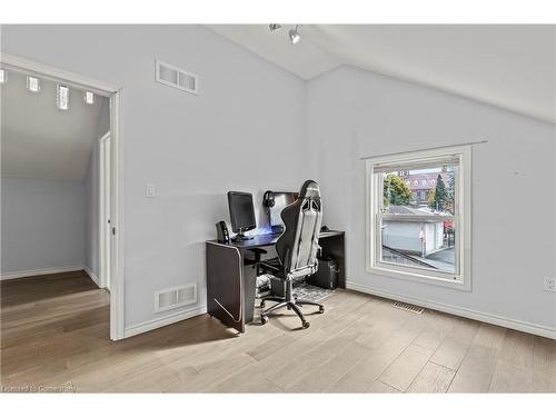 55 Albert Street W, Thorold, ON - Indoor