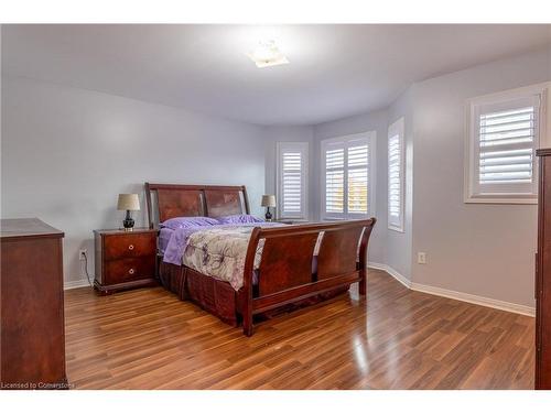 113 Dulgaren Street, Hamilton, ON - Indoor Photo Showing Bedroom